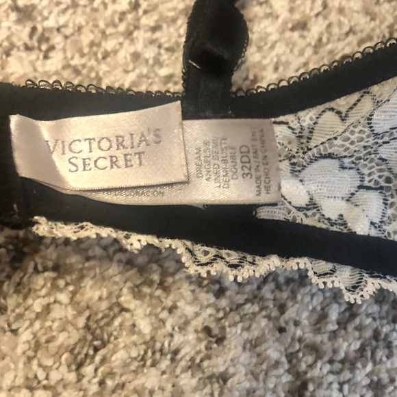 Victoria’s Secret Dream Angels Demi Bra - Picture 5 of 5